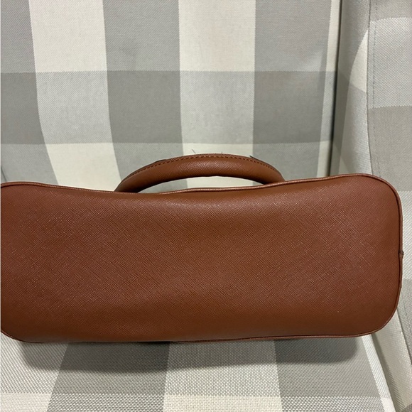 DKNY Brown Bag - Picture 5 of 8